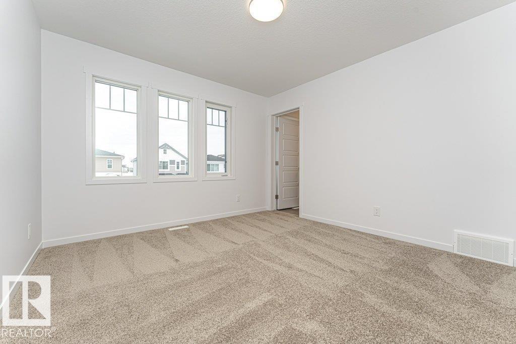 6407 63 St