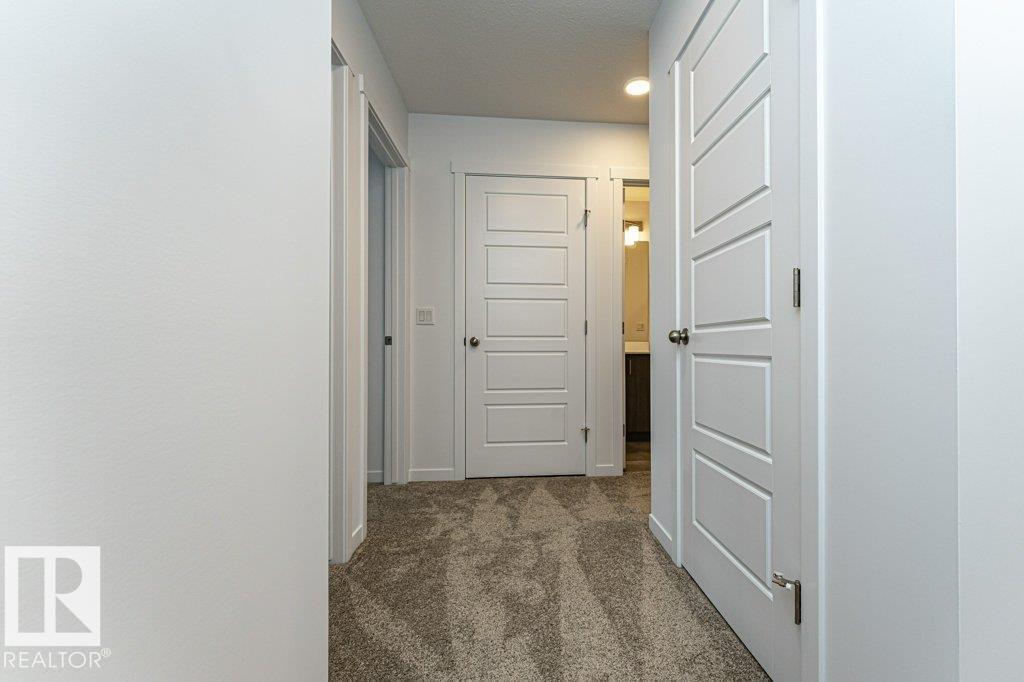 6407 63 St