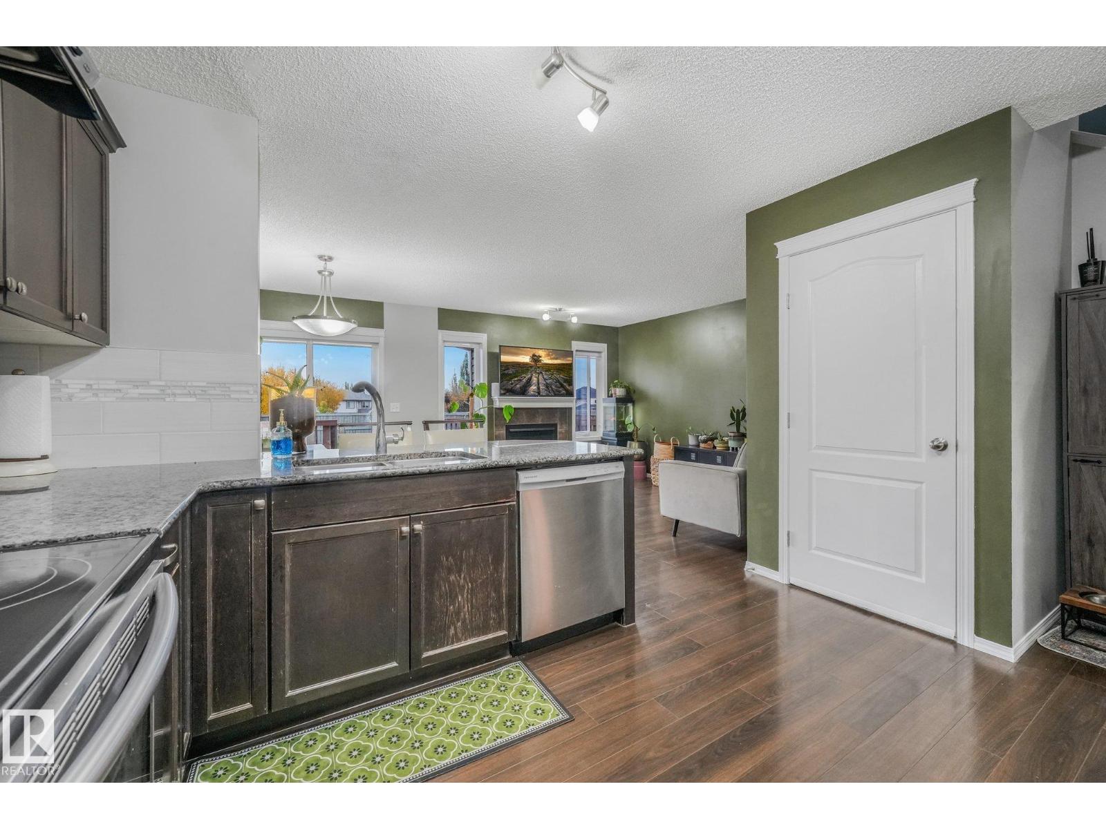 1947 118 ST SW