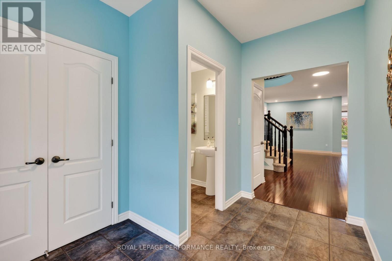 816 Azure Street, Ottawa, Ontario  K4A 0T7 - Photo 4 - X14084516
