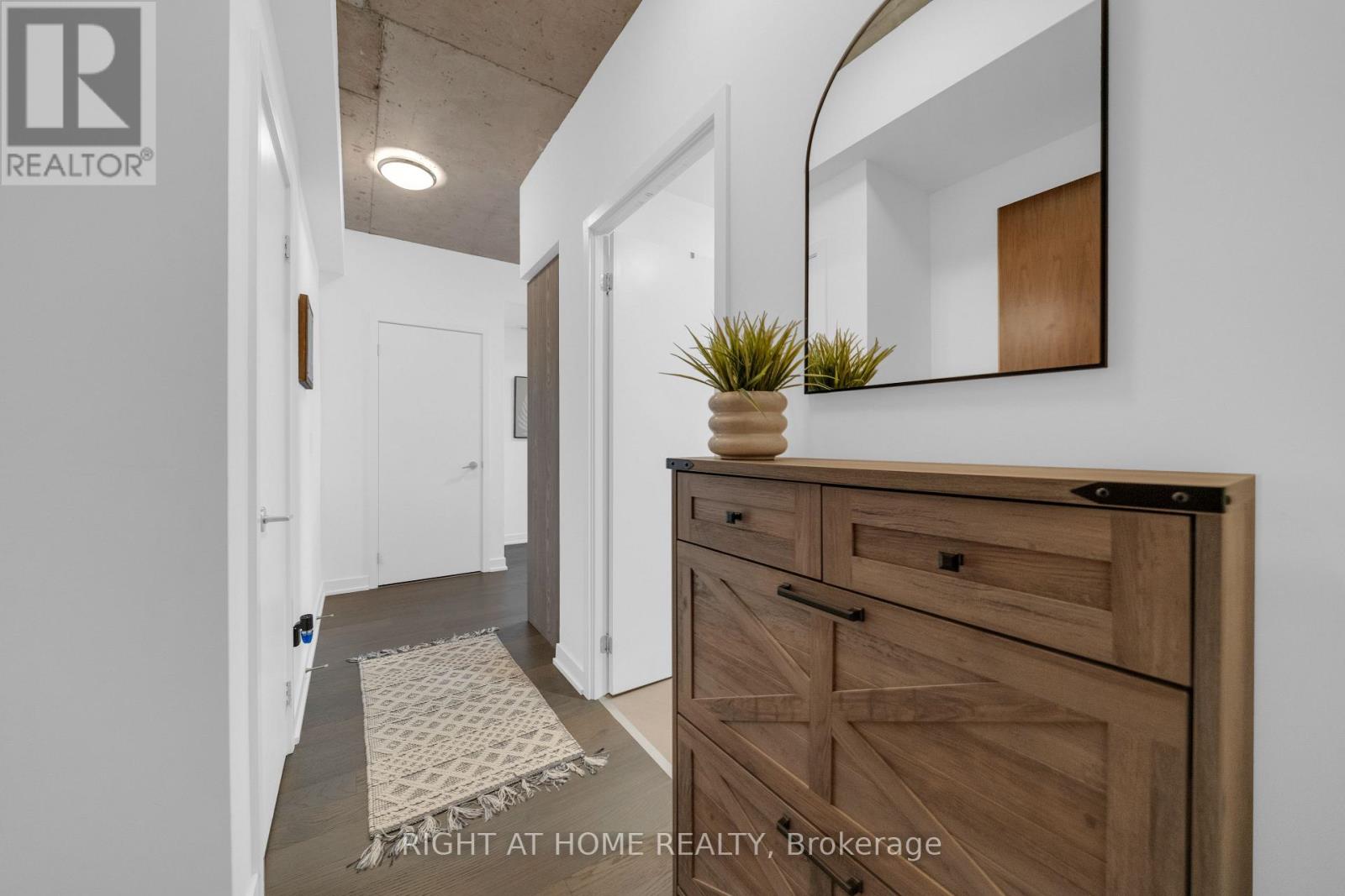 1002 - 45 Baseball Place, Toronto (South Riverdale), Ontario  M4M 0H1 - Photo 2 - E14084508