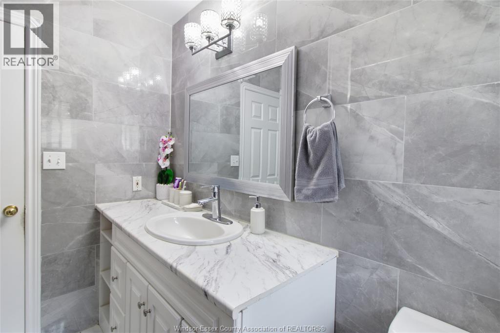 2424 Timbercrest Avenue, Windsor, Ontario  N8P 1S2 - Photo 29 - 26025405