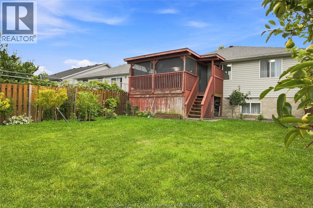 2424 Timbercrest Avenue, Windsor, Ontario  N8P 1S2 - Photo 8 - 26025405