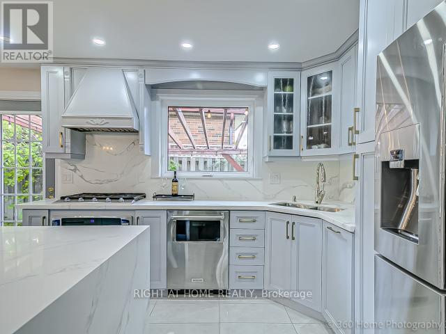 1179 Queens Avenue, Oakville, Ontario  L6H 2B7 - Photo 10 - W14084528