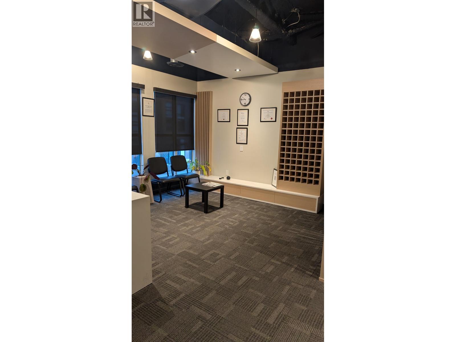 200-209 223 W BROADWAY