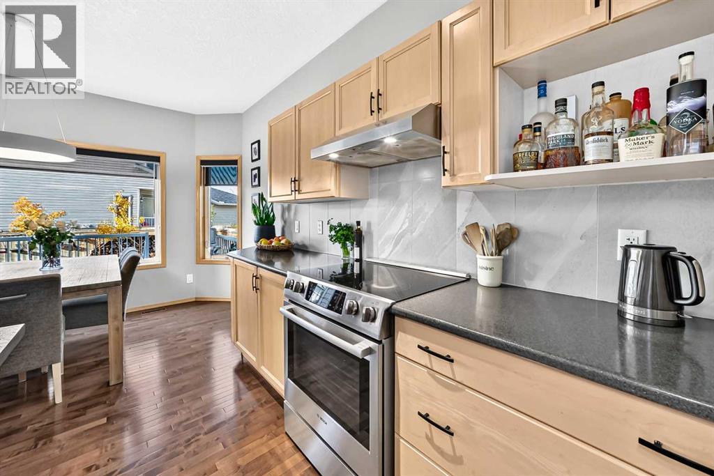 18 West Pointe Way, Cochrane, Alberta  T4C 0B9 - Photo 8 - A2351279