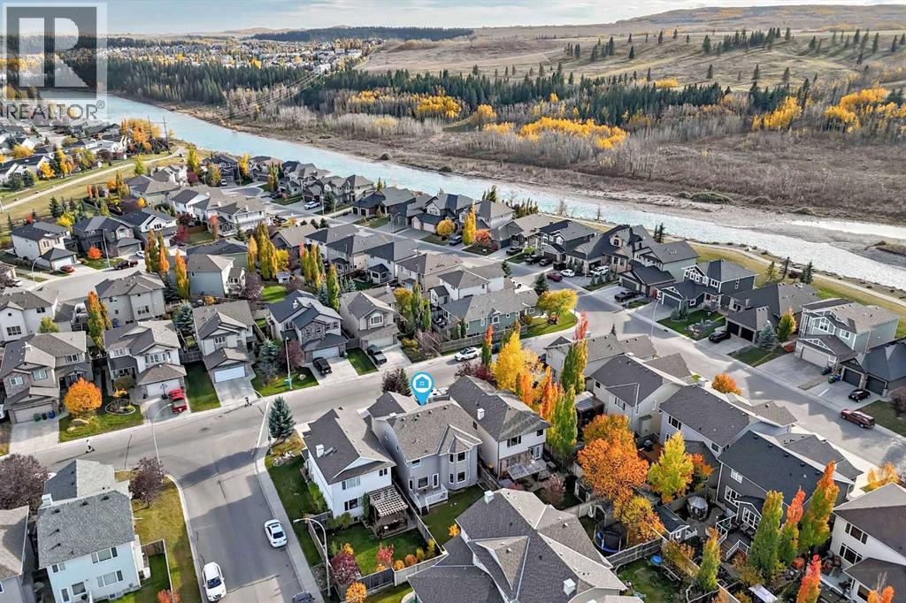 18 West Pointe Way, Cochrane, Alberta  T4C 0B9 - Photo 3 - A2351279