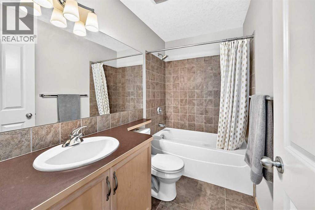 18 West Pointe Way, Cochrane, Alberta  T4C 0B9 - Photo 34 - A2351279