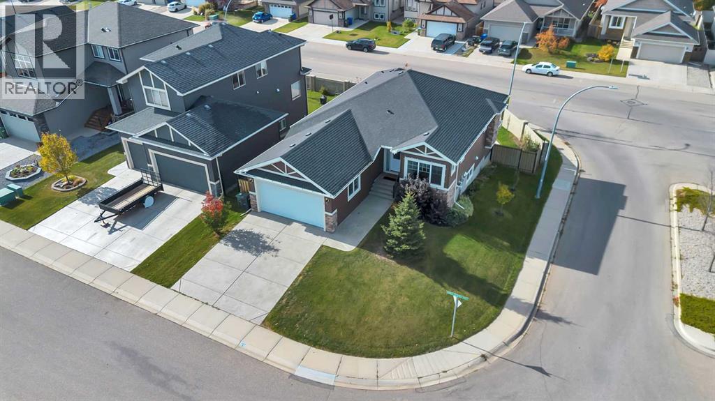 1 Lakes Estates Circle