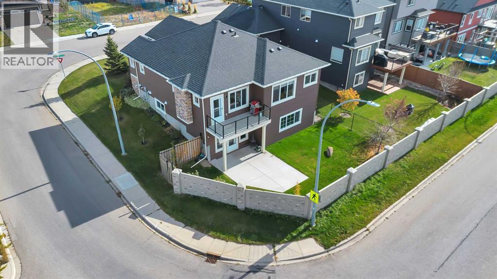 1 Lakes Estates Circle
