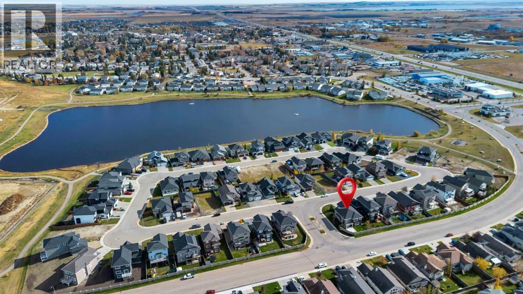 1 Lakes Estates Circle
