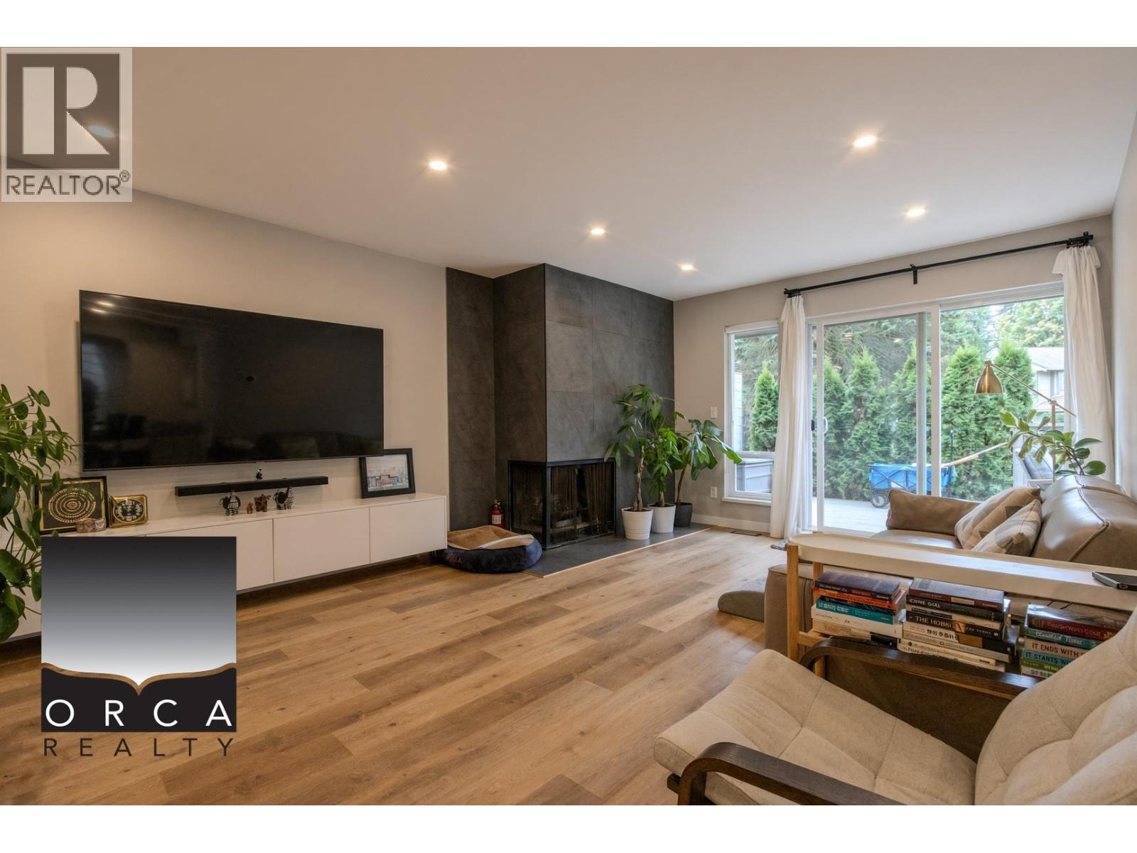 9573 Willowleaf Place, Burnaby, British Columbia  V5A 4A5 - Photo 2 - R3175949
