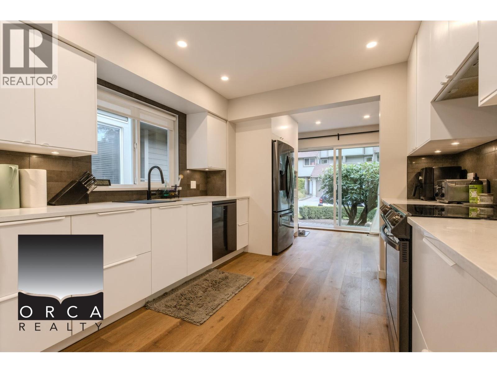 9573 Willowleaf Place, Burnaby, British Columbia  V5A 4A5 - Photo 3 - R3175949