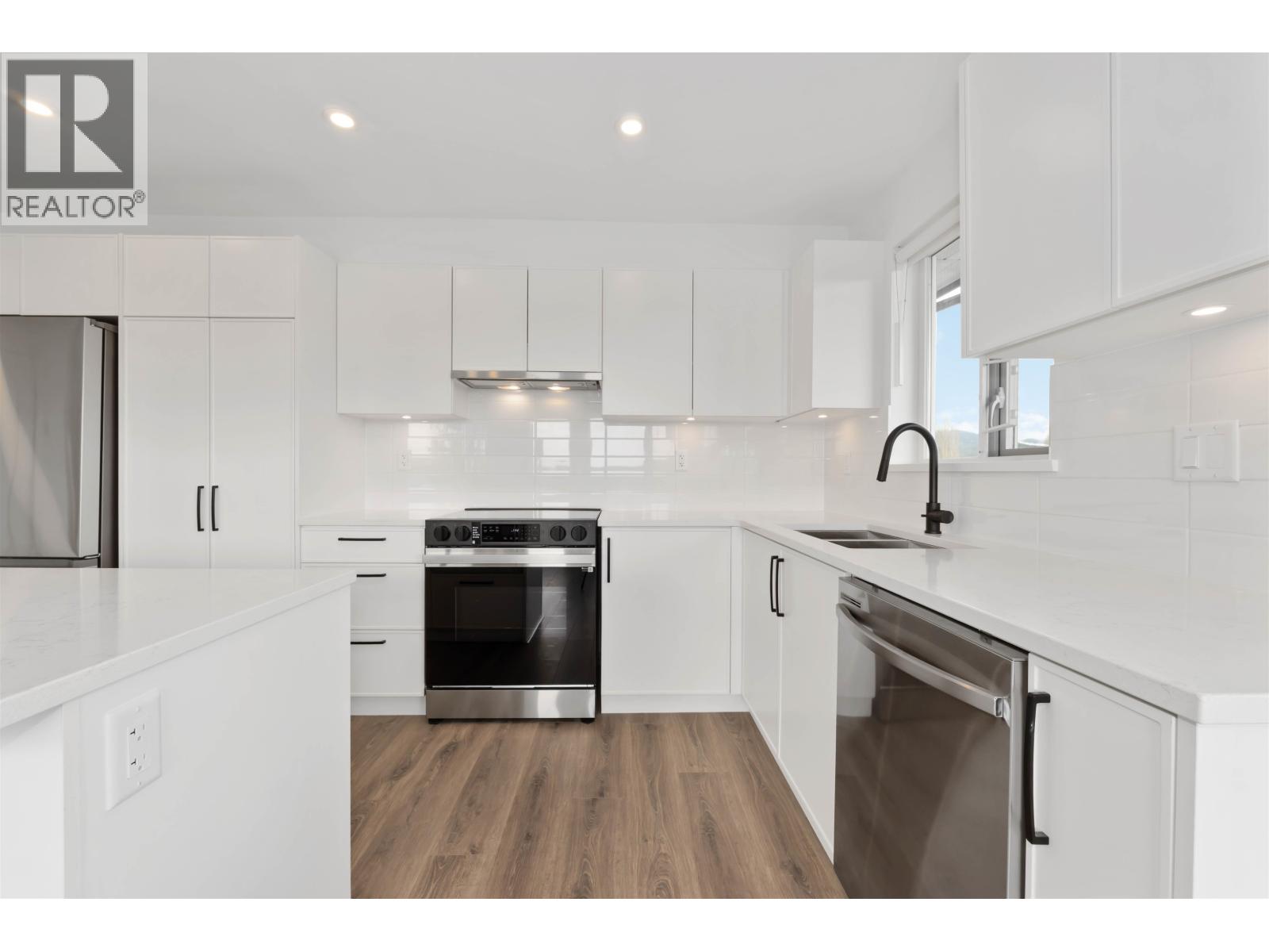 407 22575 Brown Avenue, Maple Ridge, British Columbia  V3E 3N2 - Photo 12 - R3175960