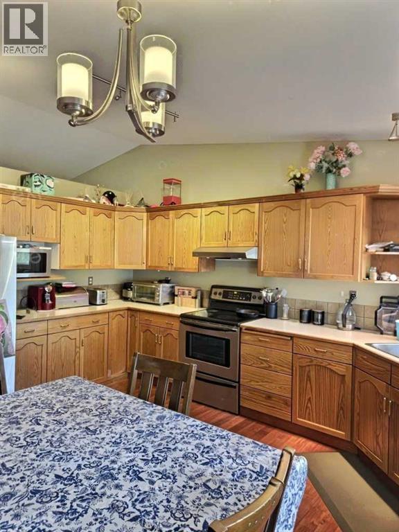 20 Mt Backus Place W