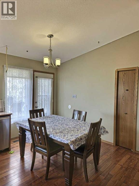 20 Mt Backus Place W
