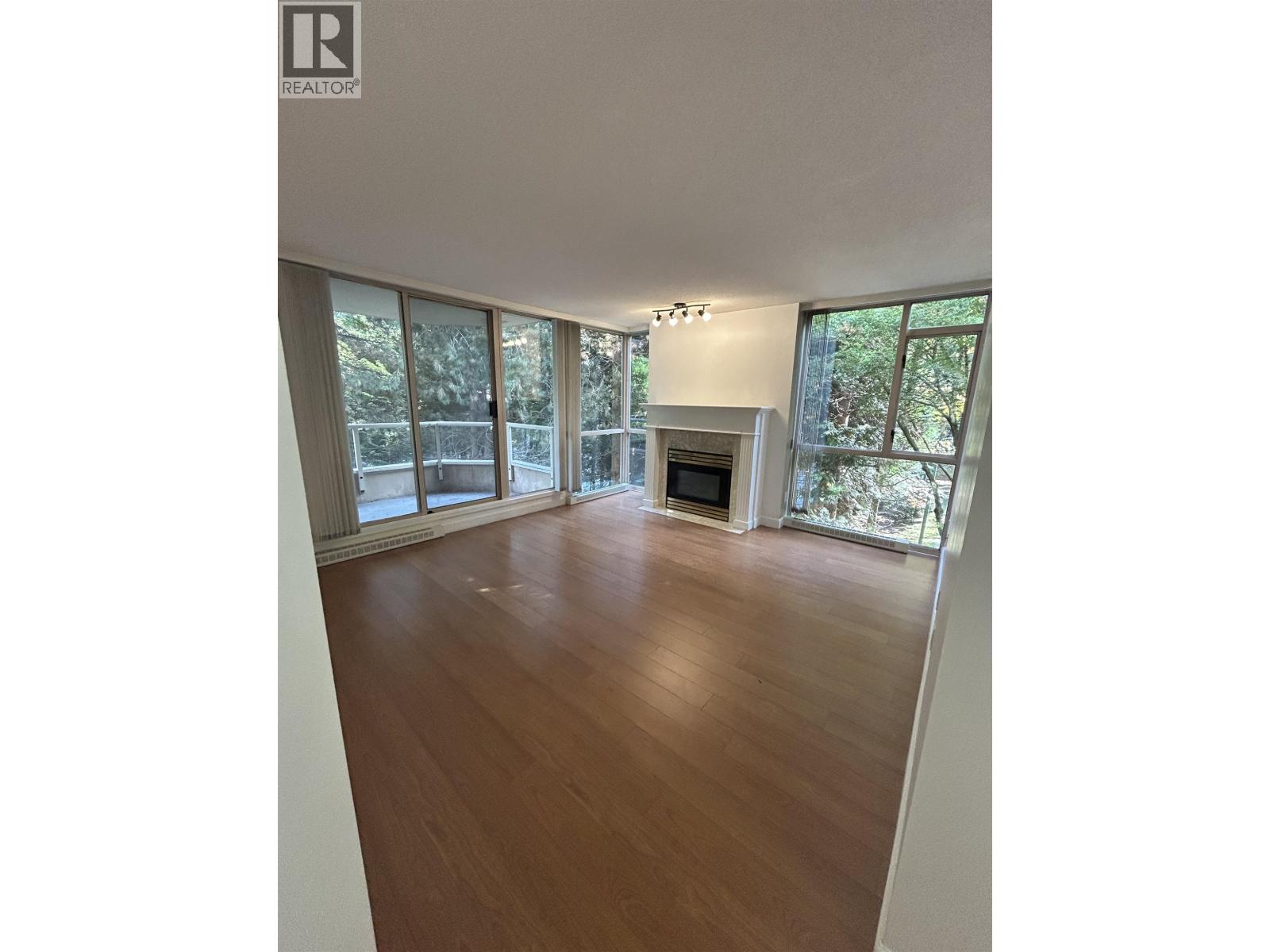 201 4689 Hazel Street, Burnaby, British Columbia  V5H 4R6 - Photo 5 - R3174331