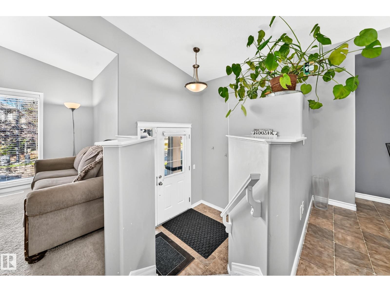 21211 59 AV NW