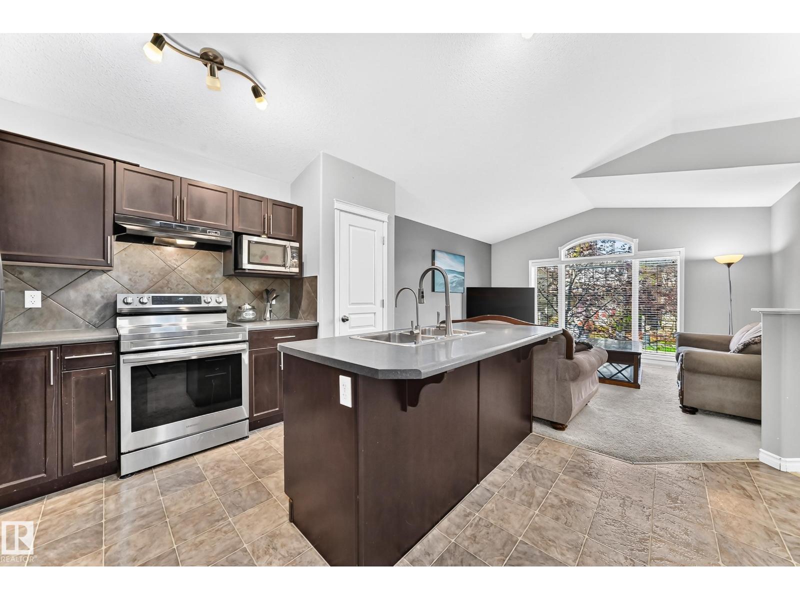 21211 59 AV NW