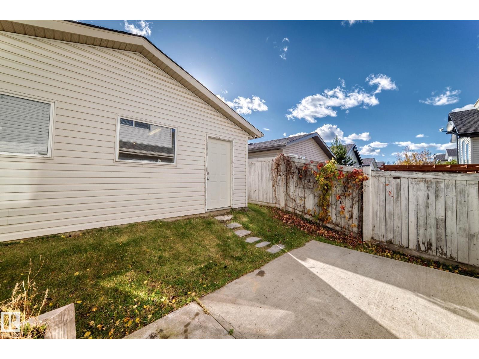 21211 59 AV NW