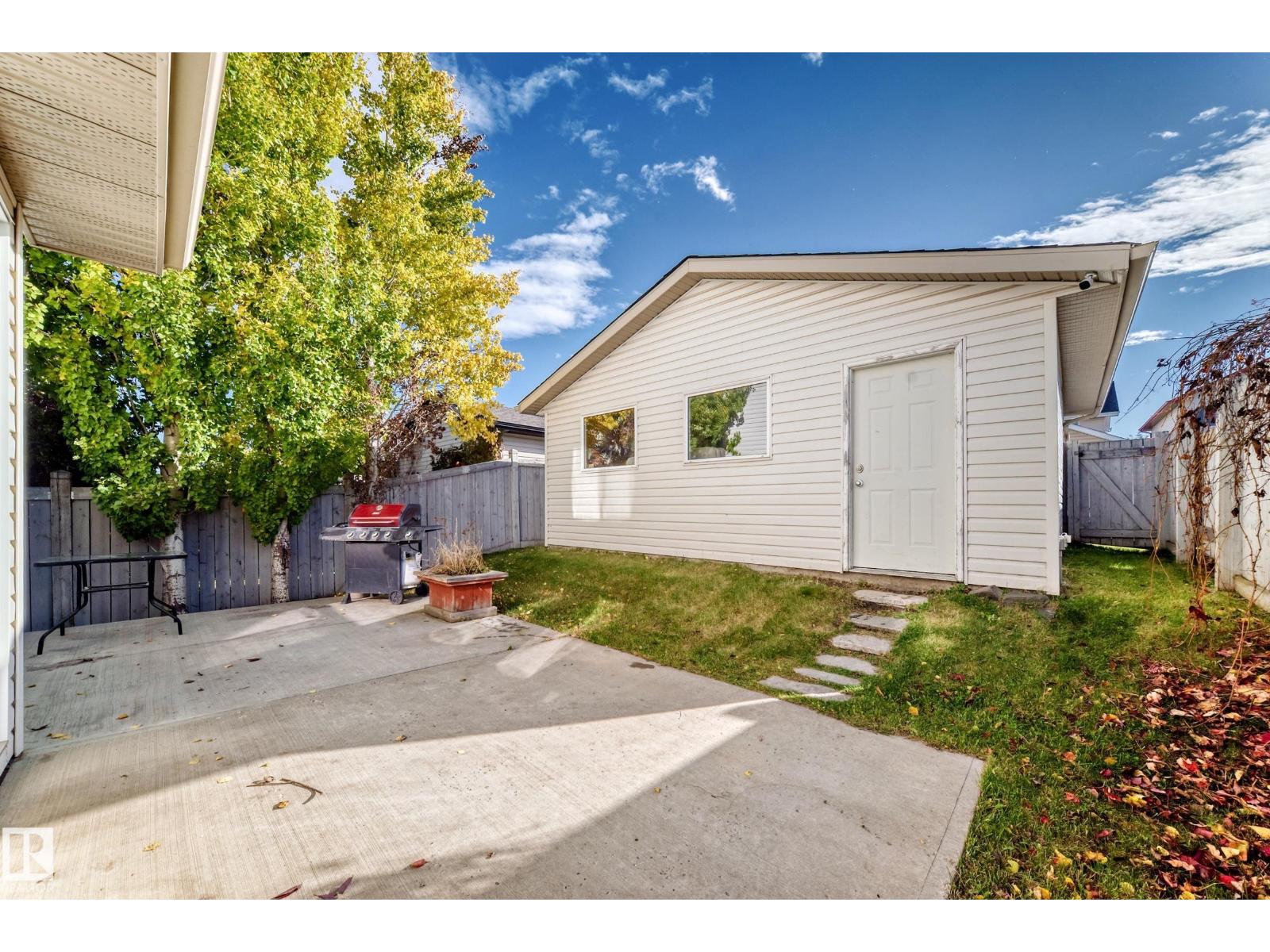 21211 59 AV NW