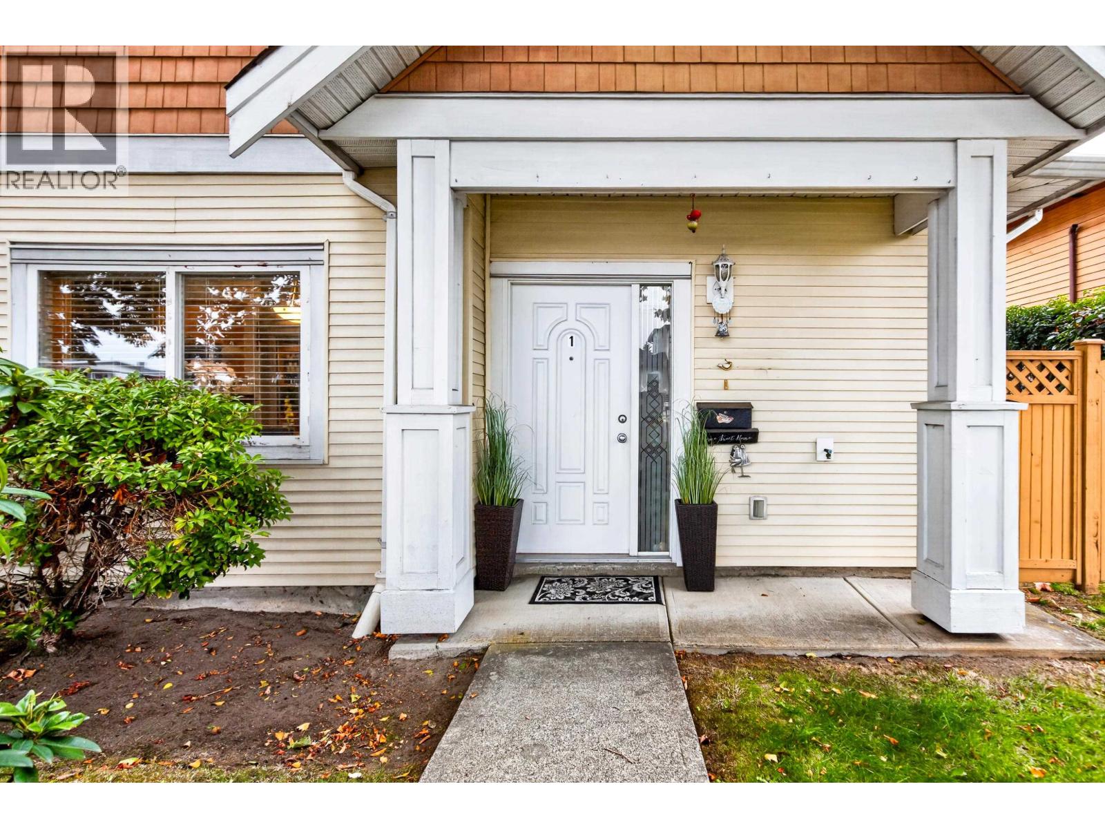1 11331 Cambie Road, Richmond, British Columbia  V6X 1L3 - Photo 2 - R3175921
