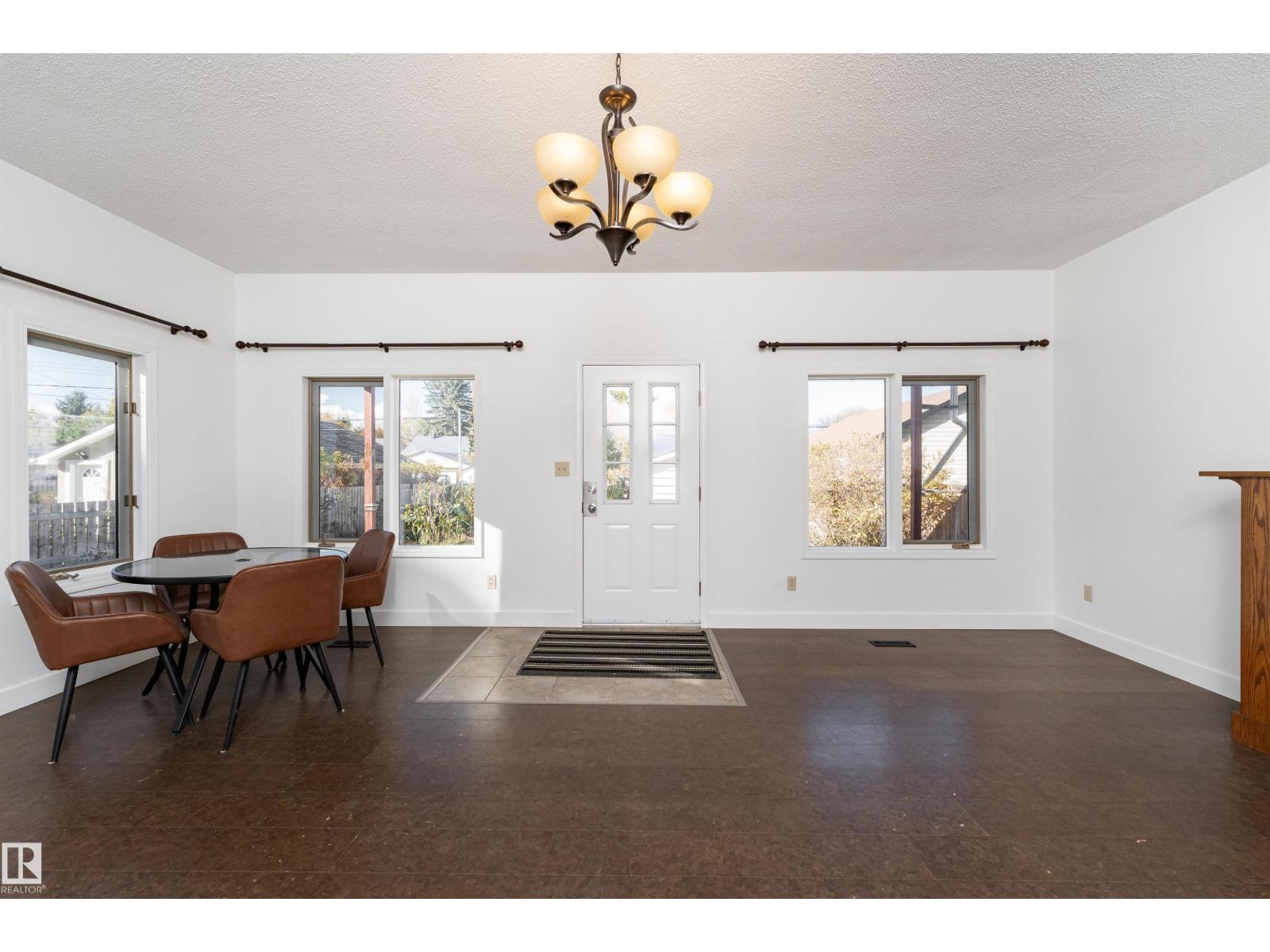 10640 79 ST NW
