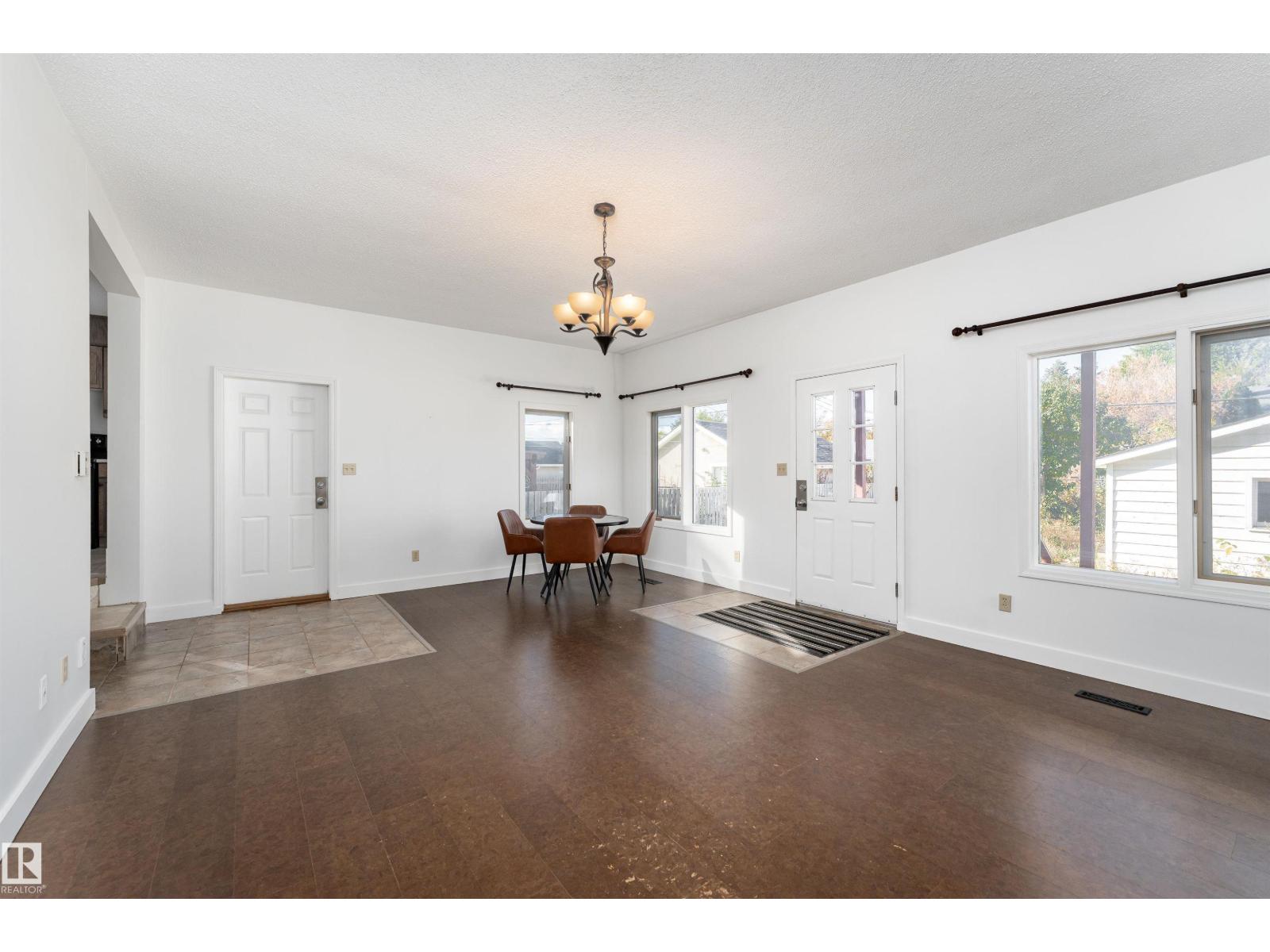 10640 79 ST NW