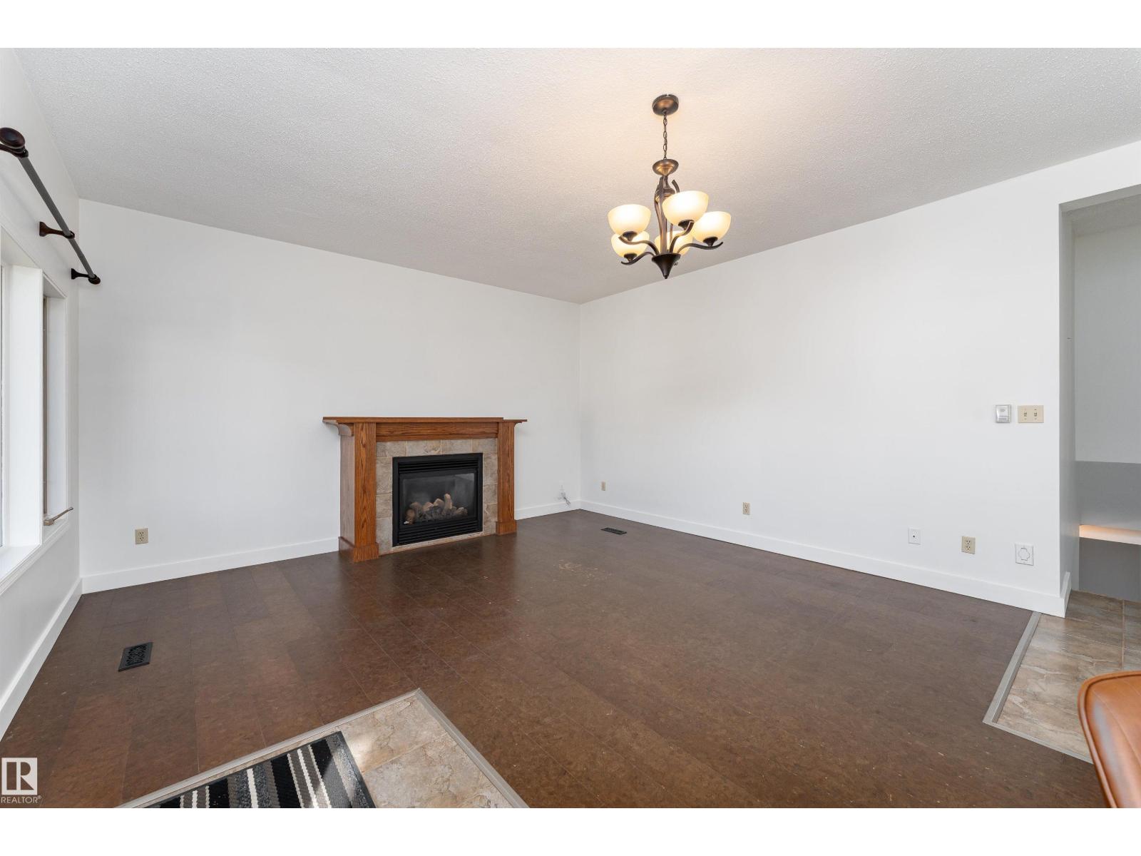 10640 79 ST NW