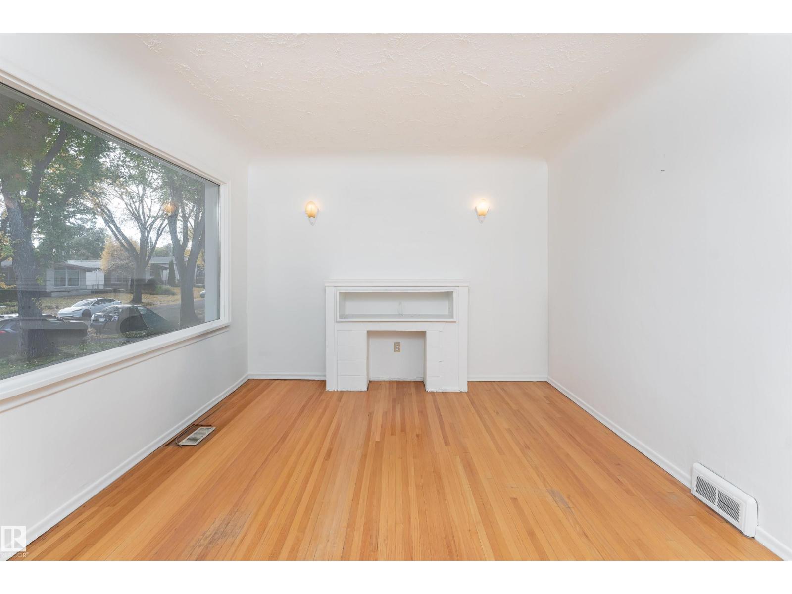 10640 79 ST NW