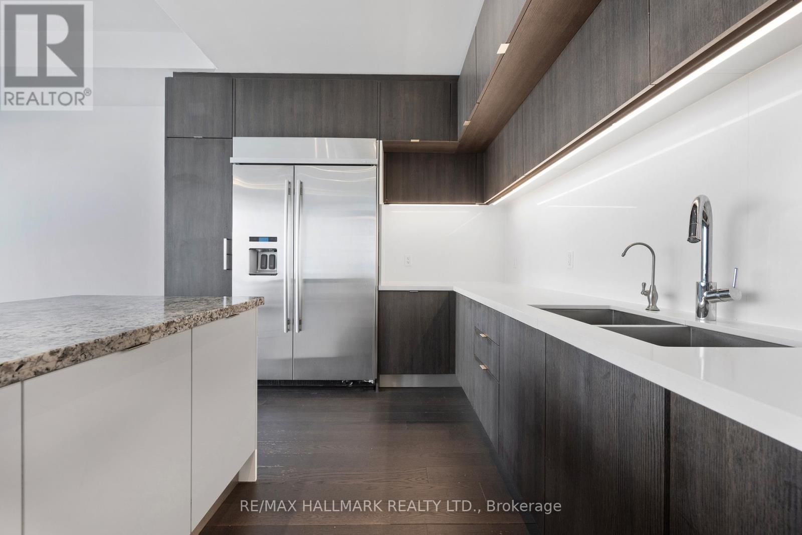 6403 - 10 York Street, Toronto (Waterfront Communities), Ontario  M5J 0E1 - Photo 13 - C14084628