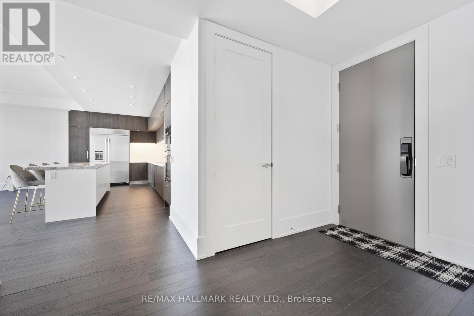 6403 - 10 York Street, Toronto (Waterfront Communities), Ontario  M5J 0E1 - Photo 16 - C14084628