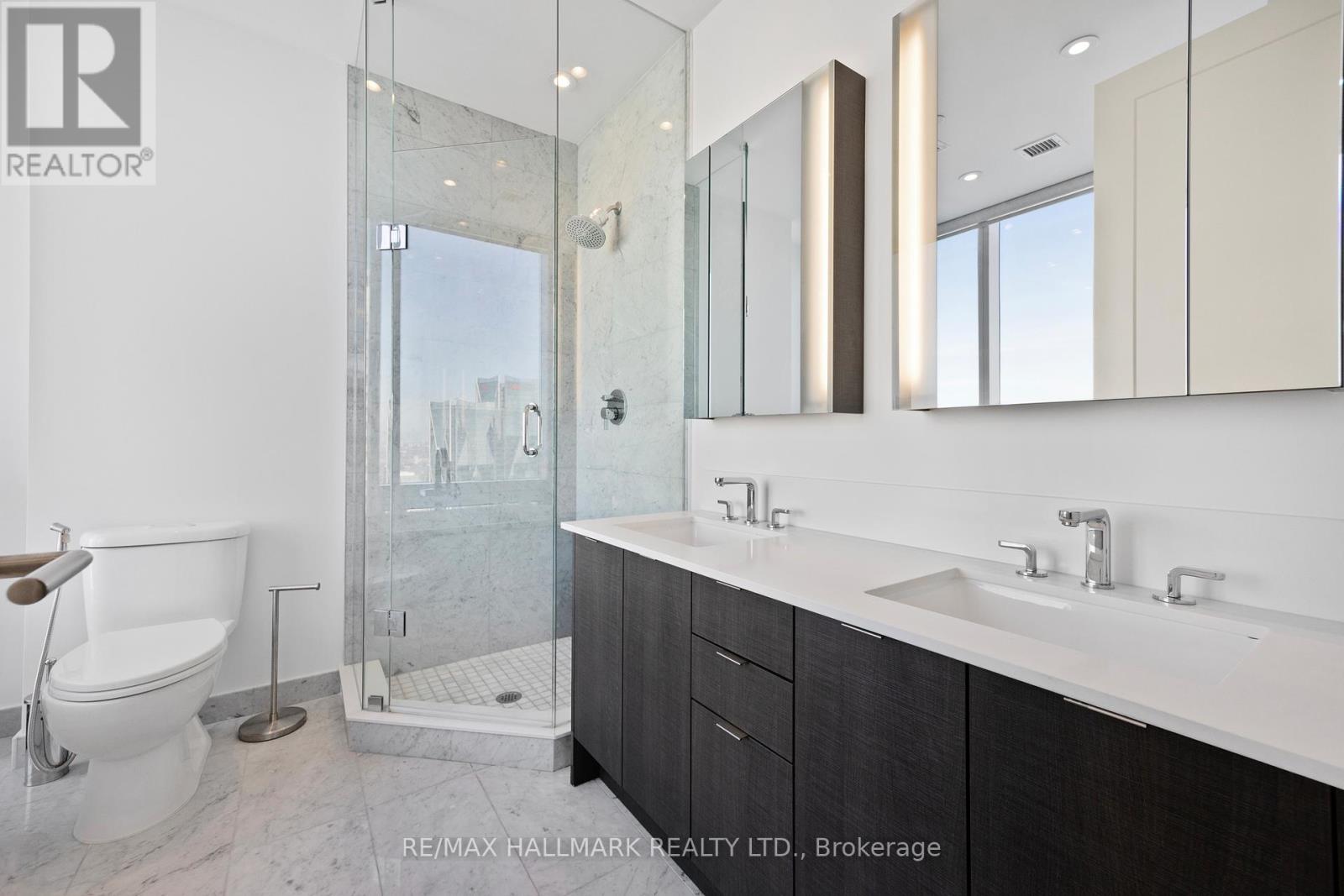 6403 - 10 York Street, Toronto (Waterfront Communities), Ontario  M5J 0E1 - Photo 20 - C14084628
