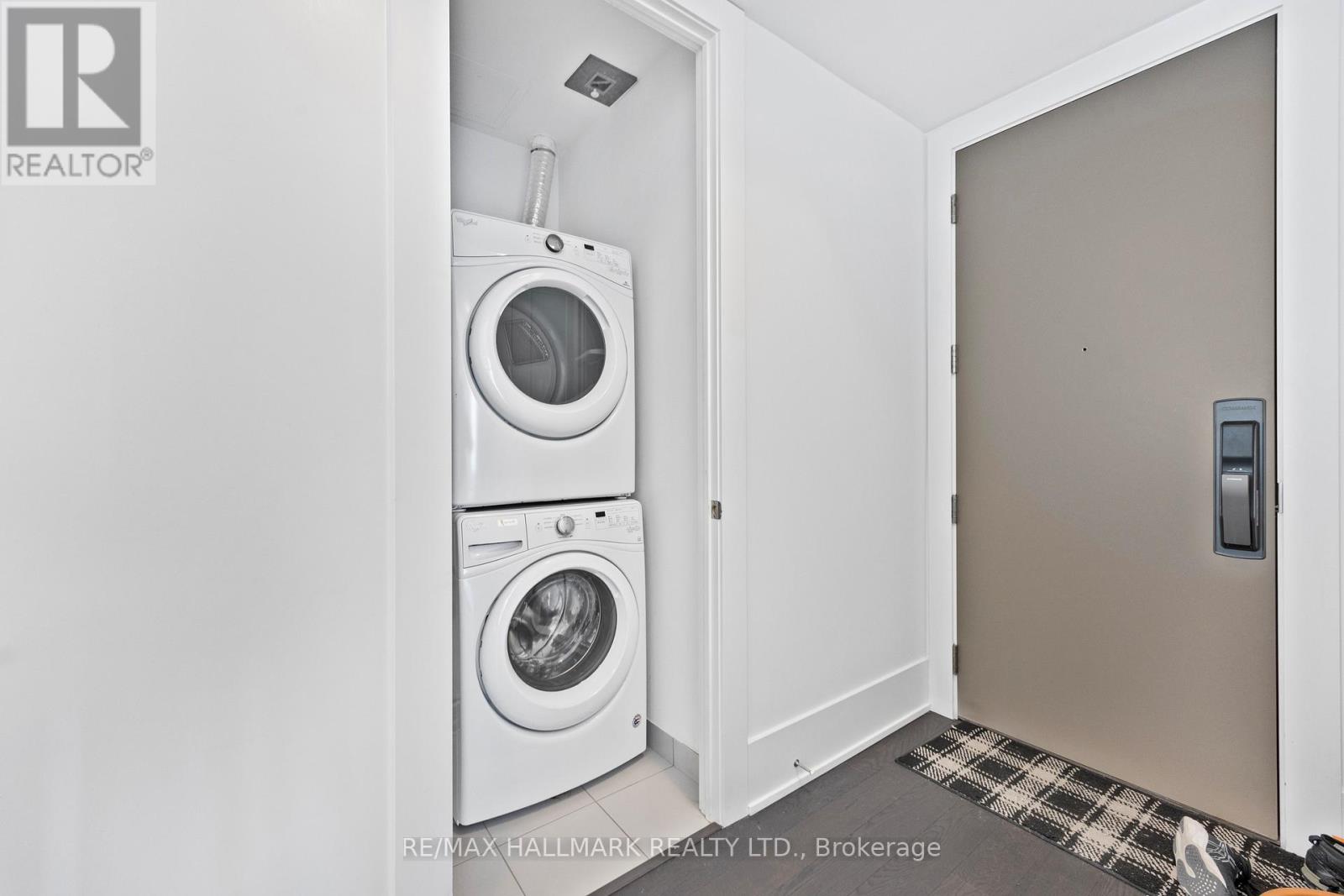 6403 - 10 York Street, Toronto (Waterfront Communities), Ontario  M5J 0E1 - Photo 33 - C14084628
