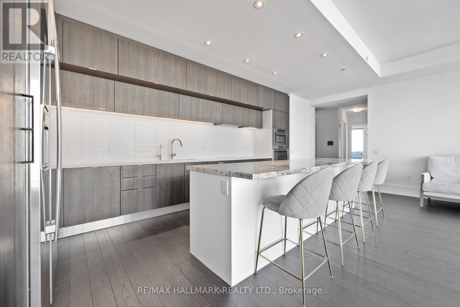 6403 - 10 York Street, Toronto (Waterfront Communities), Ontario  M5J 0E1 - Photo 9 - C14084628