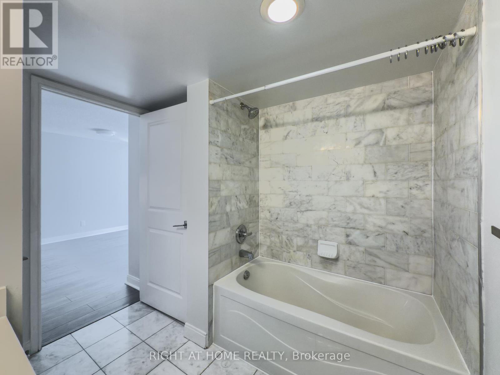 806 - 1 Scott Street, Toronto (Waterfront Communities), Ontario  M5E 1A1 - Photo 21 - C14084654