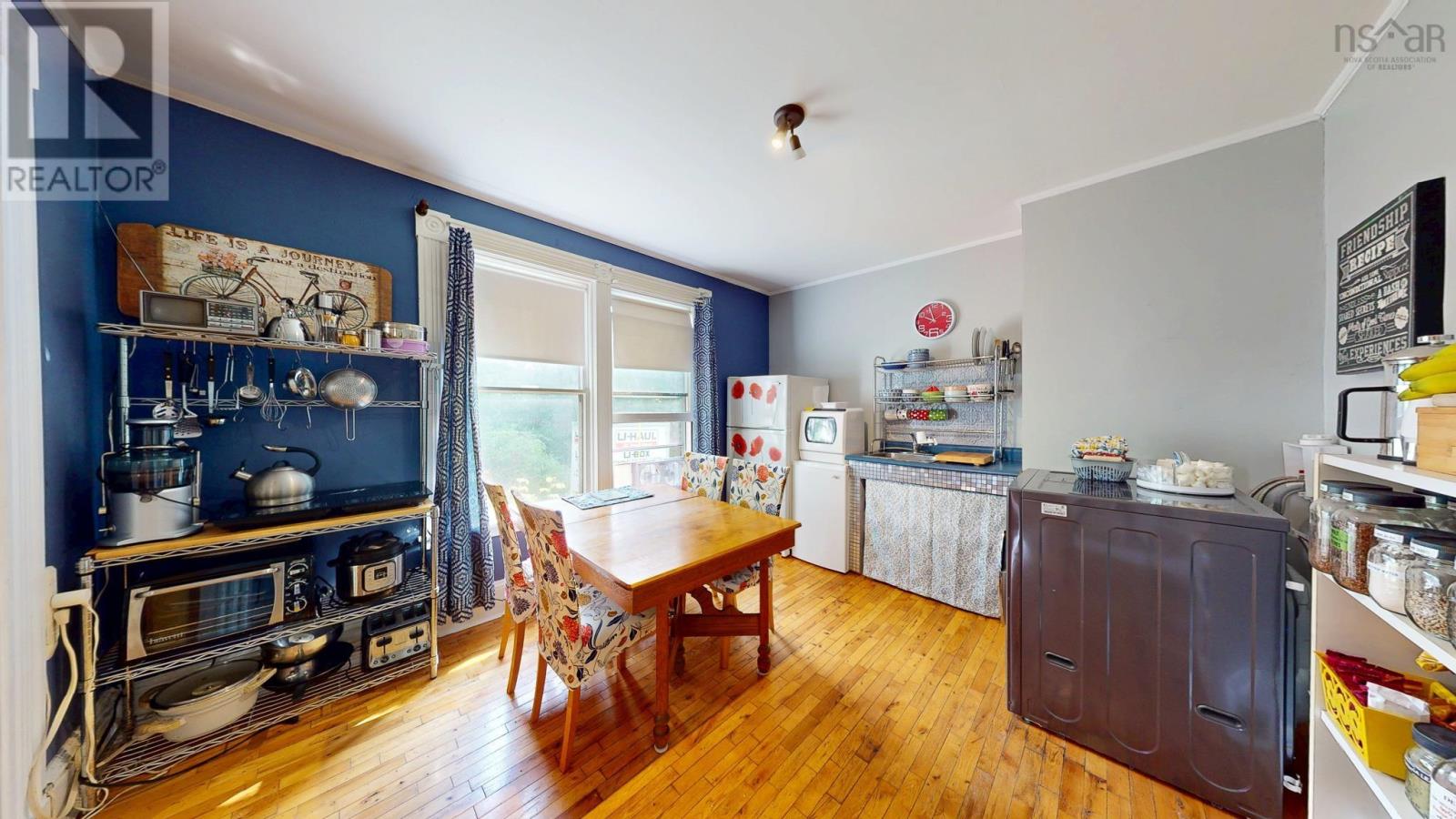 213 Victoria Street, Windsor, Nova Scotia  B0N 2T0 - Photo 9 - 202620675