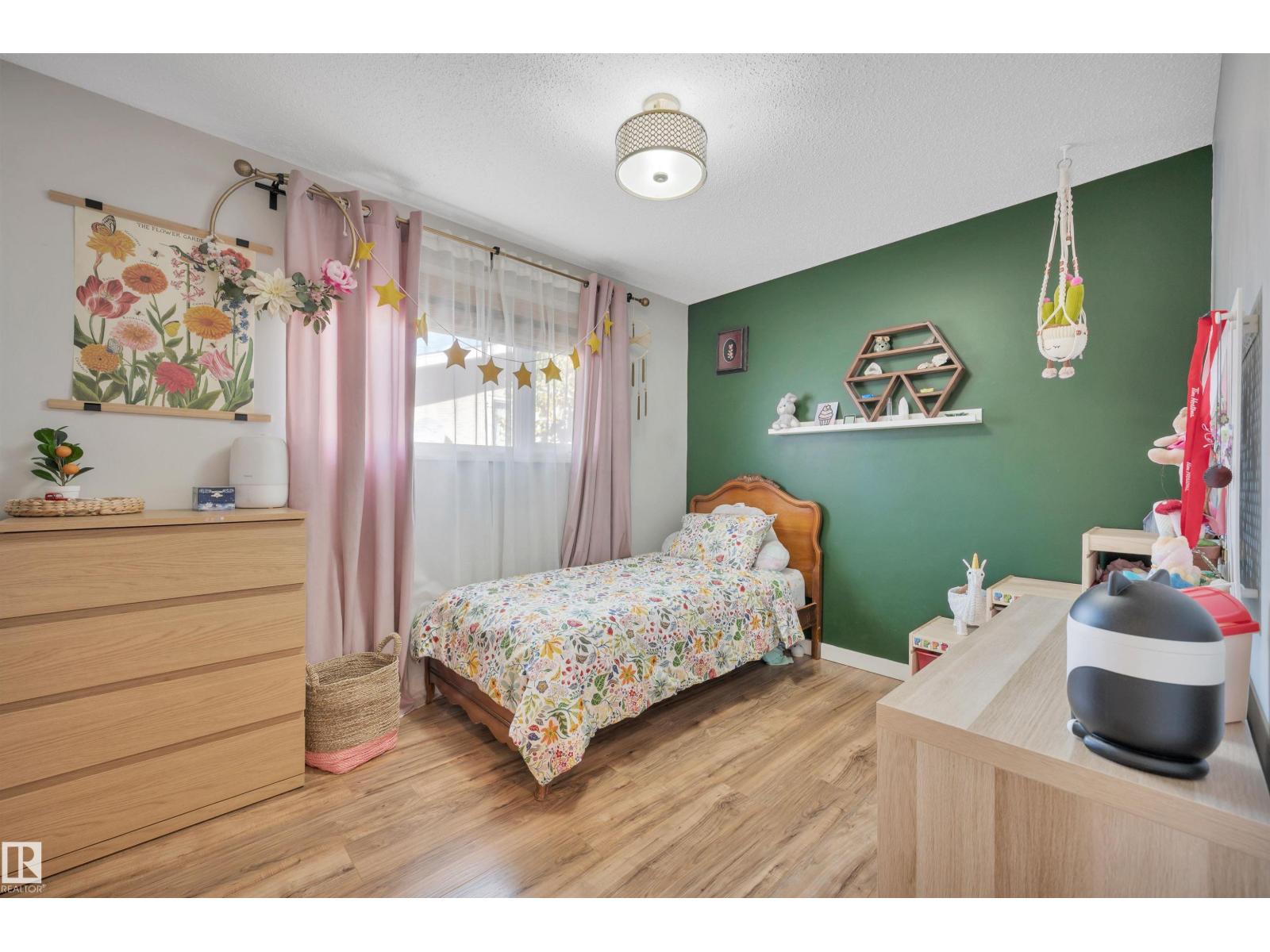 132 GARLAND CR