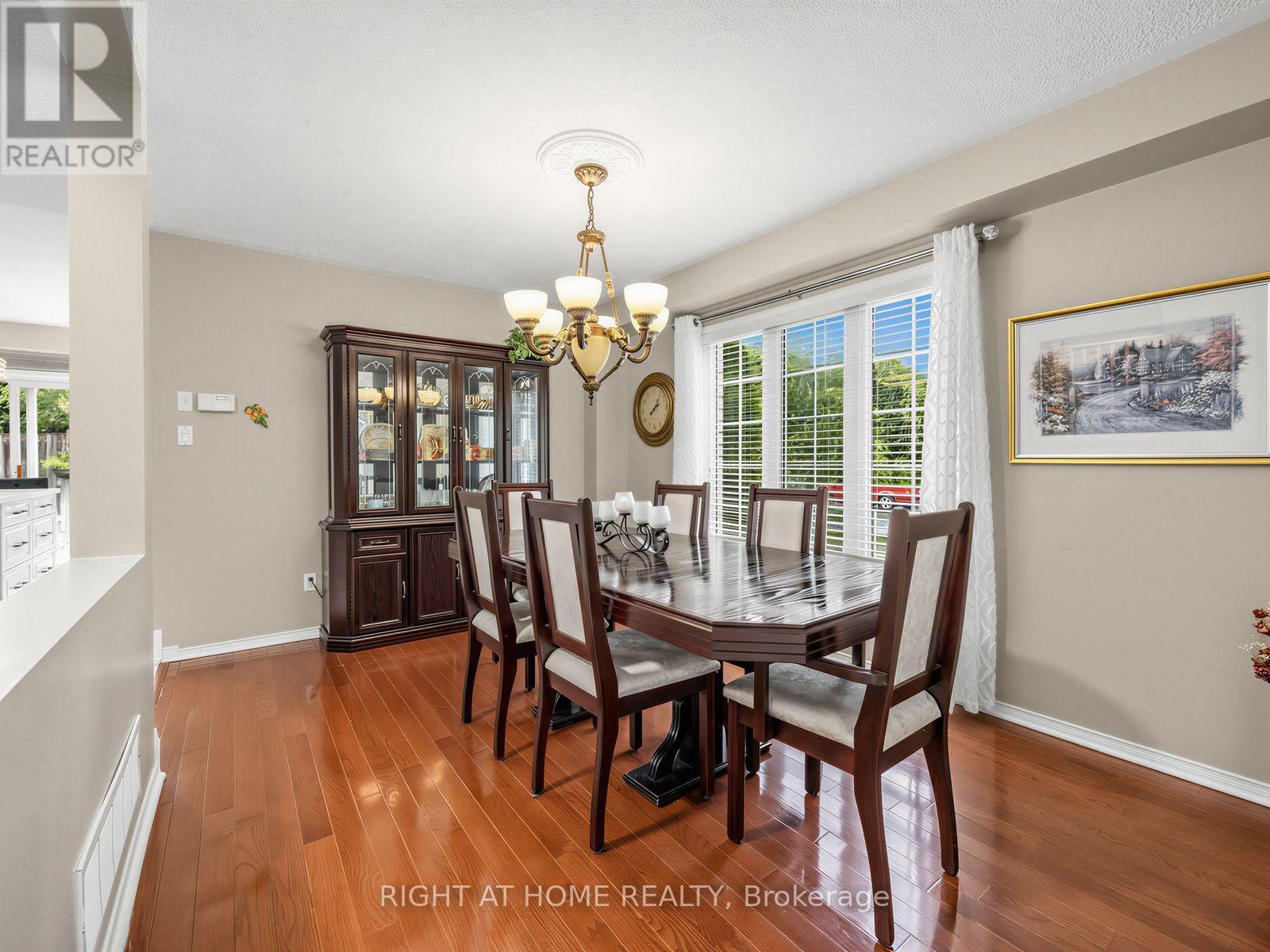 106 Worthington Avenue, Brampton, Ontario  L7A 2E8 - Photo 8 - W14084678
