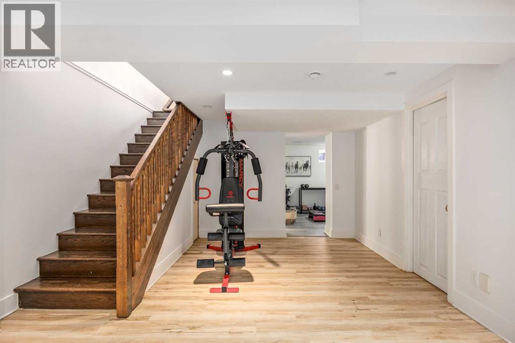 210 Windermere Road SW