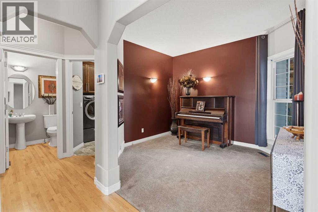 31 Evansmeade Crescent NW