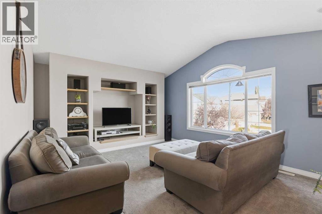 31 Evansmeade Crescent NW