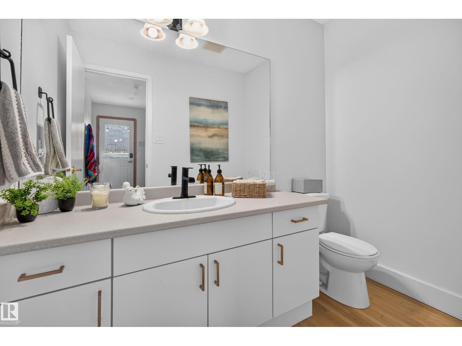 9601 101 ST NW