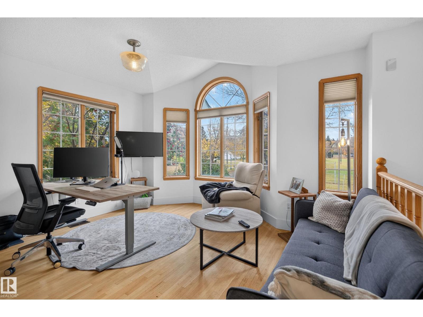 9601 101 ST NW