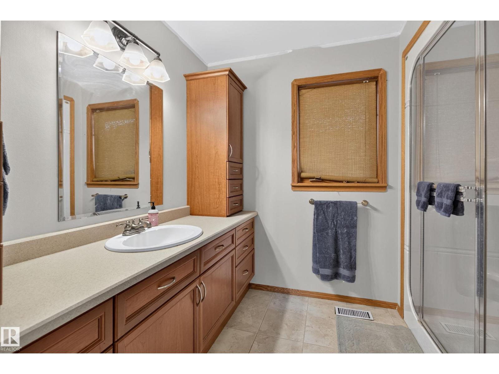 9601 101 ST NW