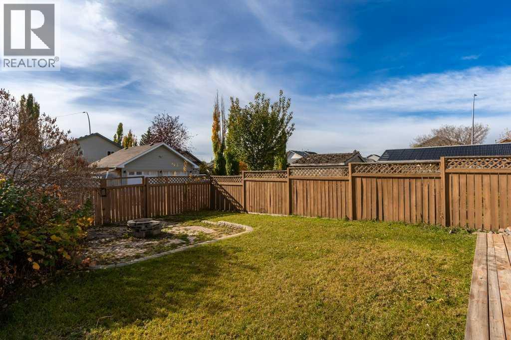 127 Erin Meadow Crescent SE