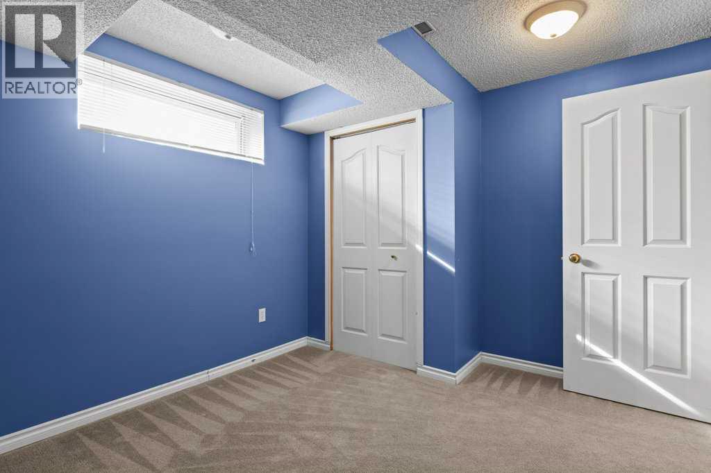 127 Erin Meadow Crescent SE