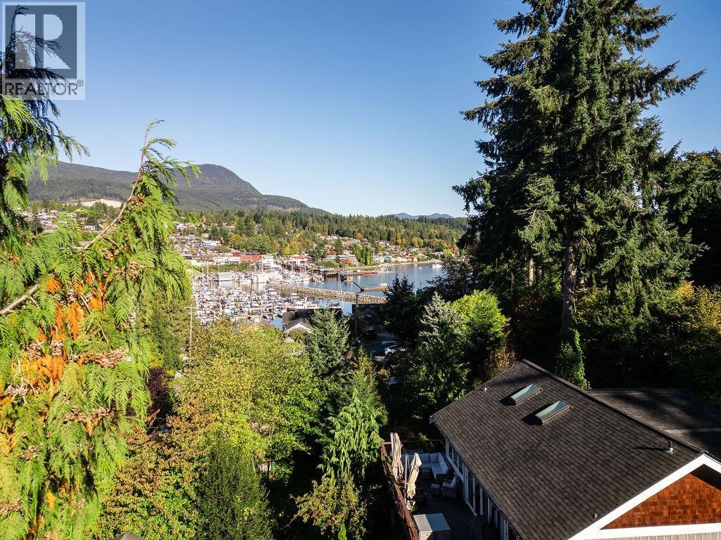 354 Headlands Road, Gibsons, British Columbia  V0N 1V8 - Photo 13 - R3175984