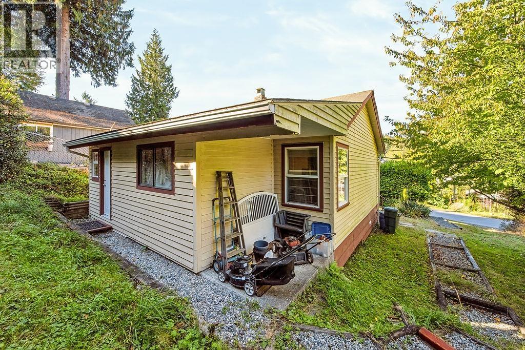 354 Headlands Road, Gibsons, British Columbia  V0N 1V8 - Photo 24 - R3175984
