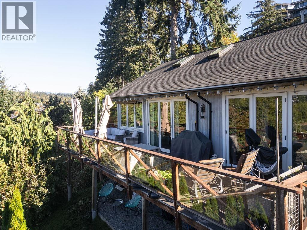 354 Headlands Road, Gibsons, British Columbia  V0N 1V8 - Photo 7 - R3175984